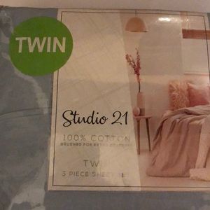 Studio 21 100% Cotton Twin 3 Piece Sheet Set Brand new New with Tags